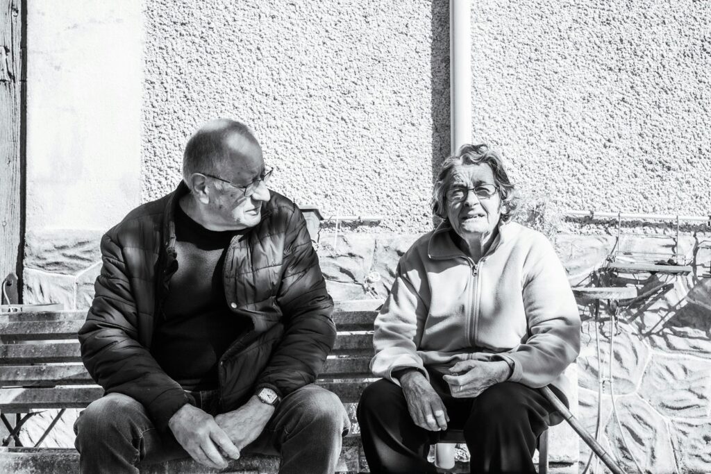 Senior-friendly visual representing maintain friendships elderly.